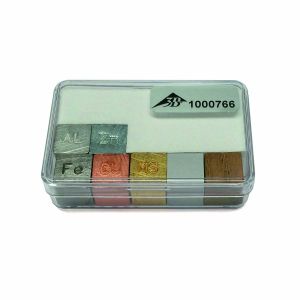 Zestaw siedmiu 7 kostek do określania gęstości